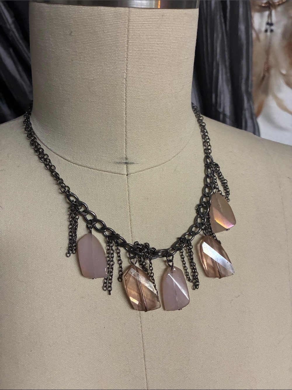 Feminine Pink Glass Pendant Chain Necklace